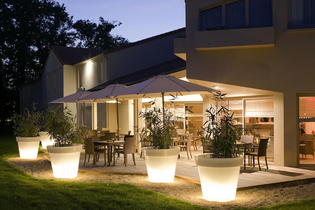 Отель Ibis Styles Шоле Экстерьер фото