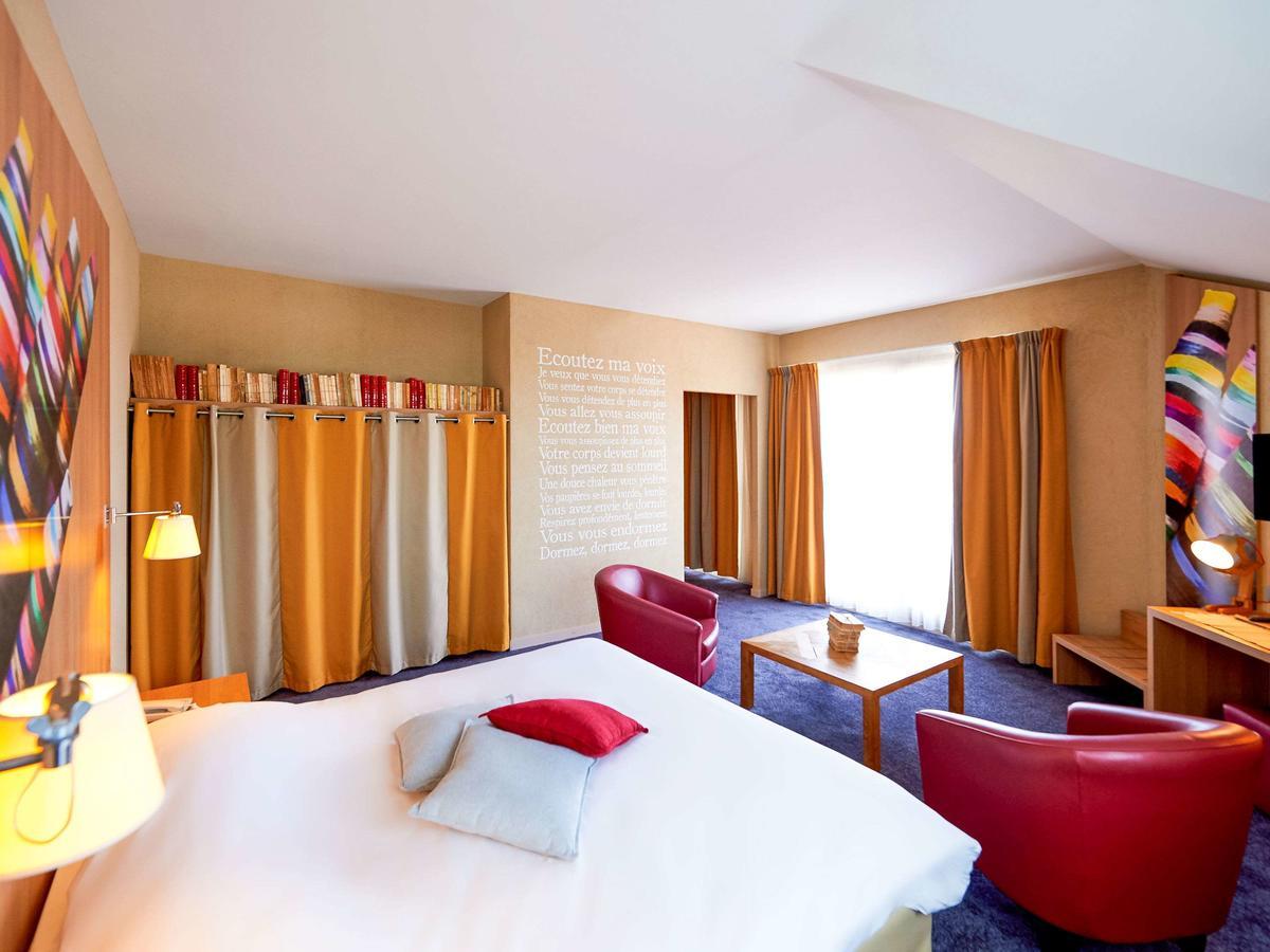Отель Ibis Styles Шоле Экстерьер фото