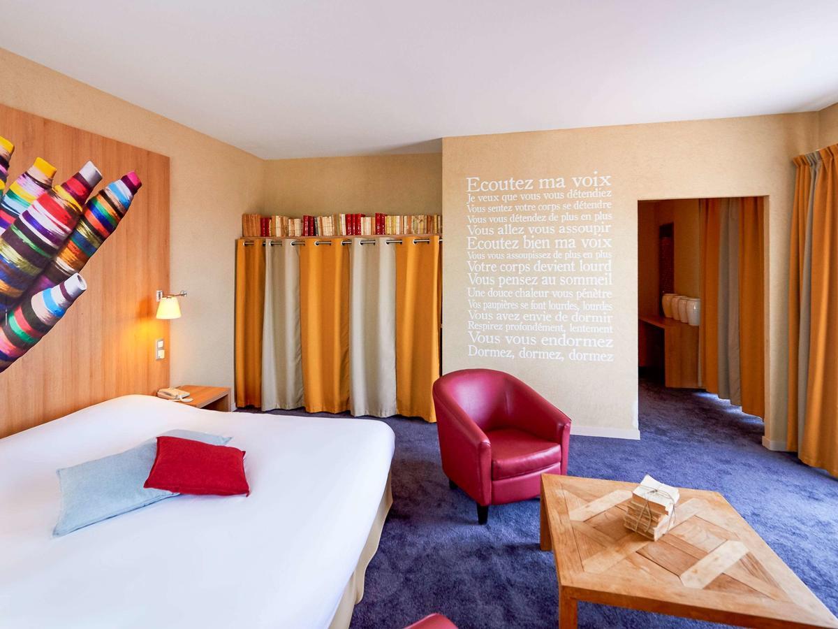 Отель Ibis Styles Шоле Экстерьер фото
